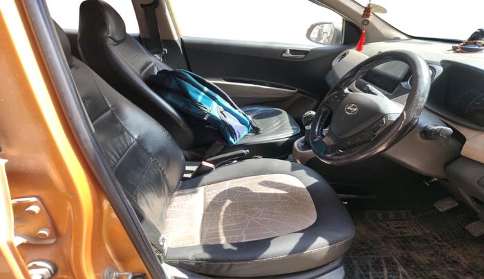 2013 Hyundai Grand i10 ASTA (O) 1.2 KAPPA VTVT, Petrol, Manual, 1,06,157 km, interior