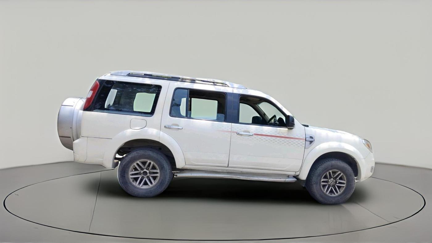 2012 Ford Endeavour 2.5L 4X2 AT, Diesel, Automatic, 1,18,757 km, exterior