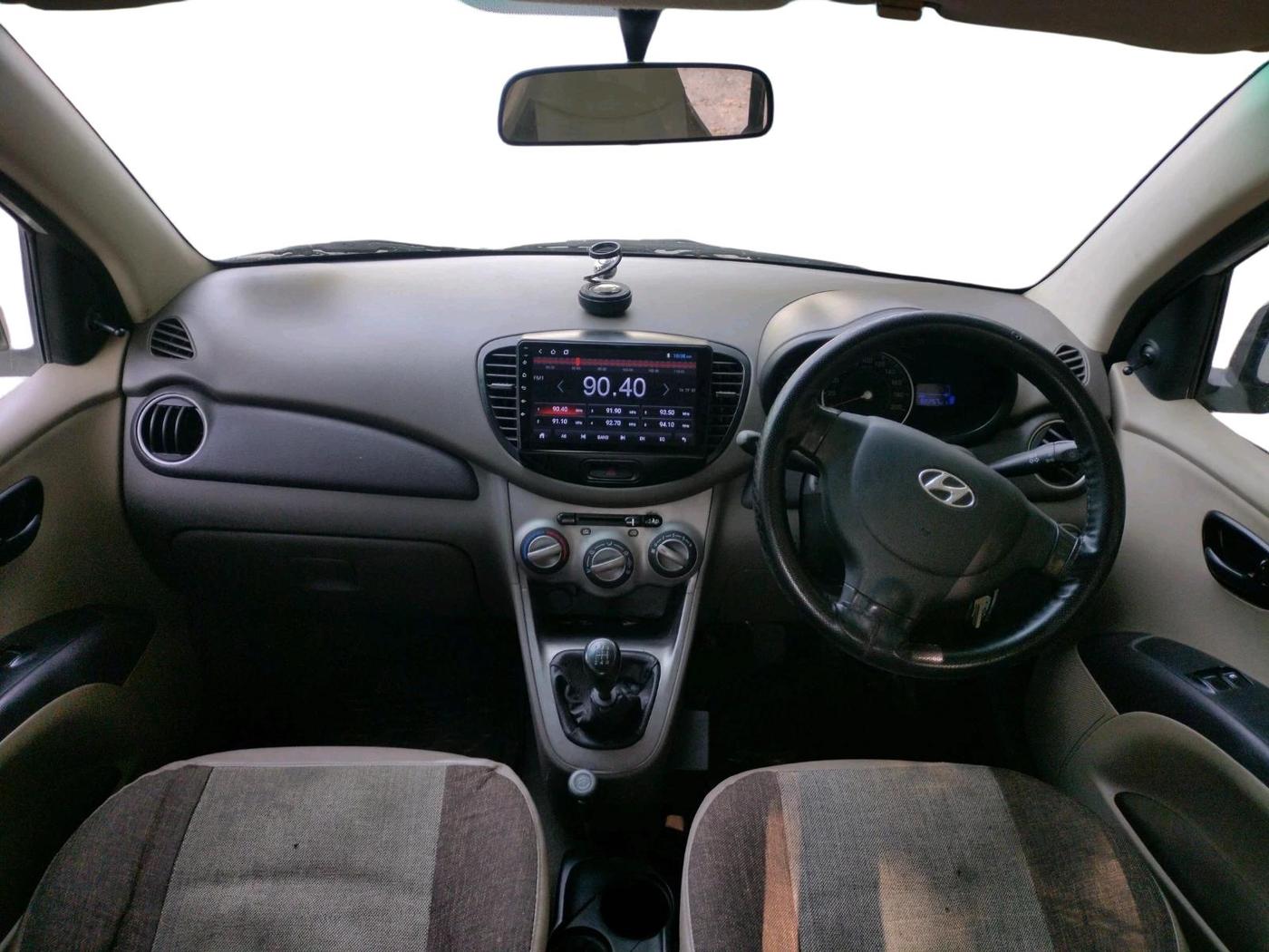 2013 Hyundai i10 ERA 1.1, CNG, Manual, 82,257 km, interior