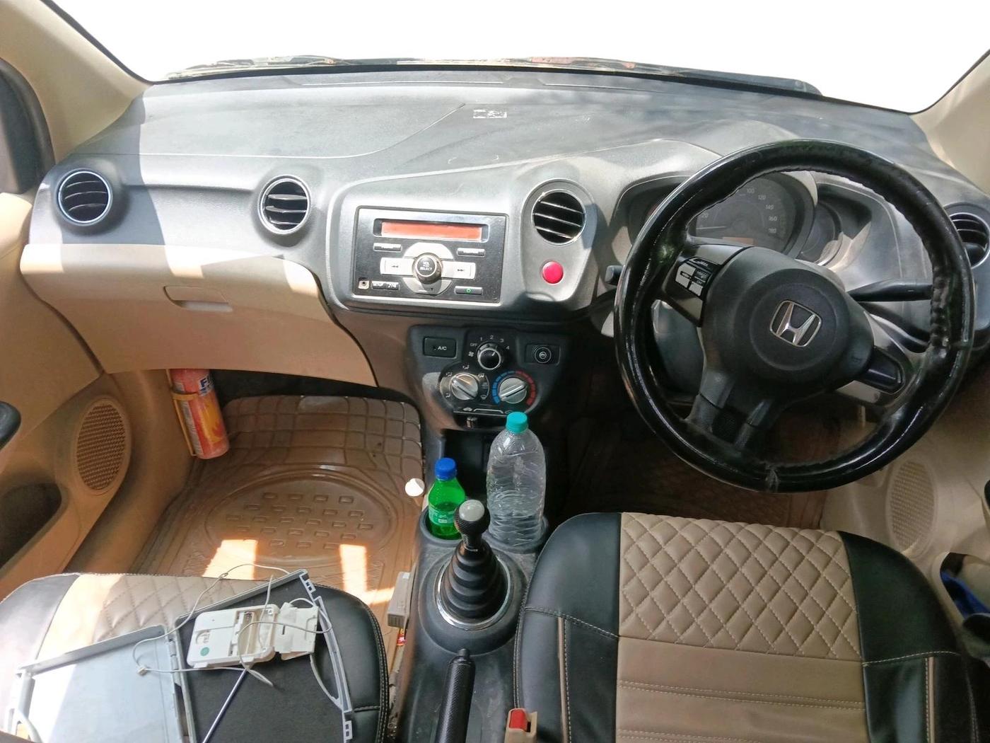 2015 Honda Amaze 1.2L I-VTEC S, CNG, Manual, 1,68,884 km, interior