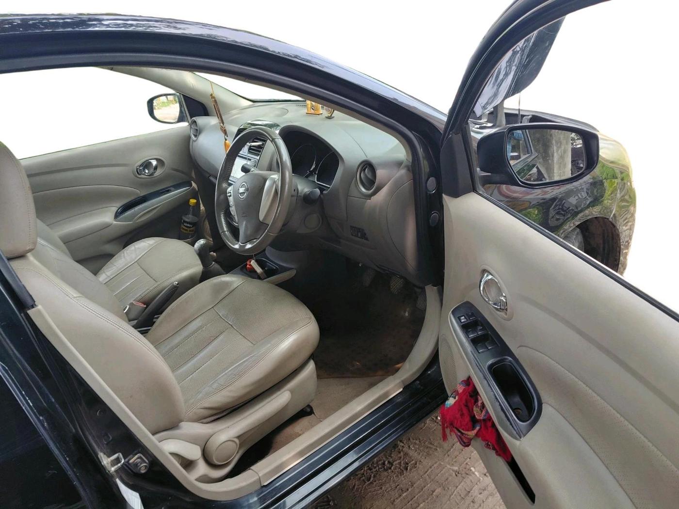 2014 Nissan Sunny XV DIESEL, Diesel, Manual, 80,851 km, interior