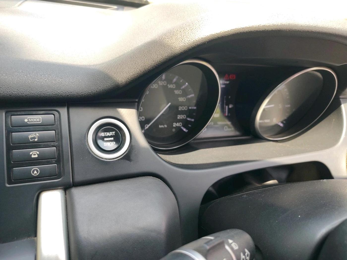 2016 Landrover DISCOVERY SPORT HSE, Diesel, Automatic, 1,85,604 km, interior