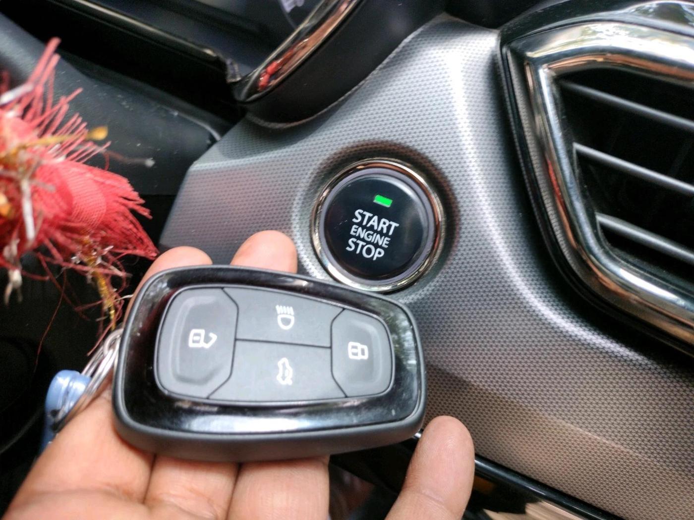2022 Tata Harrier XZA PLUS 2.0L, Diesel, Automatic, 69,890 km, interior