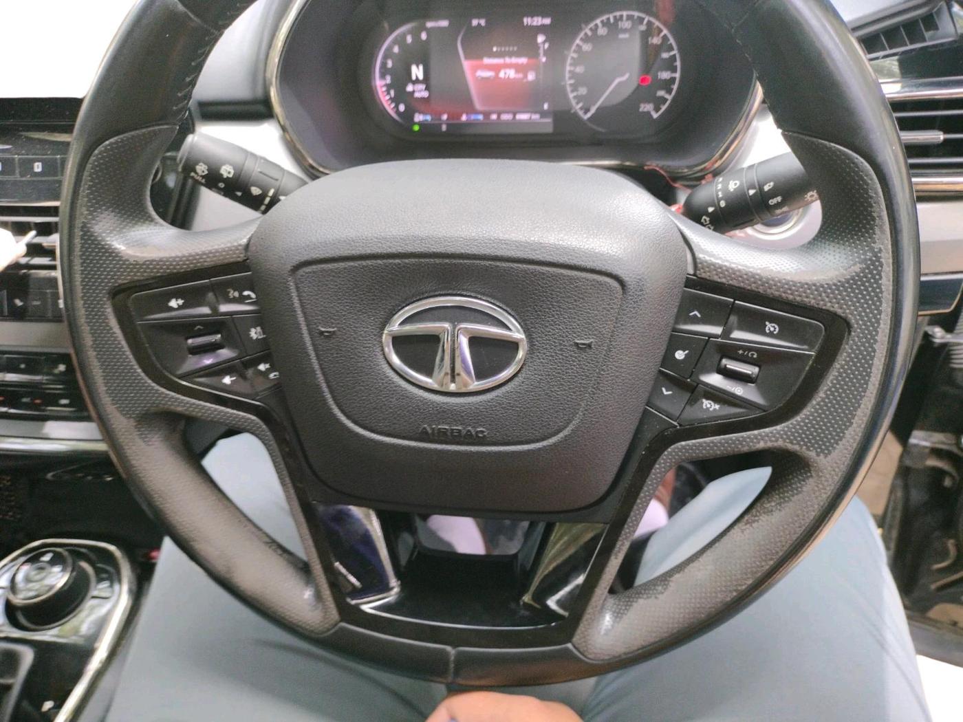2022 Tata Harrier XZA PLUS 2.0L, Diesel, Automatic, 69,890 km, interior
