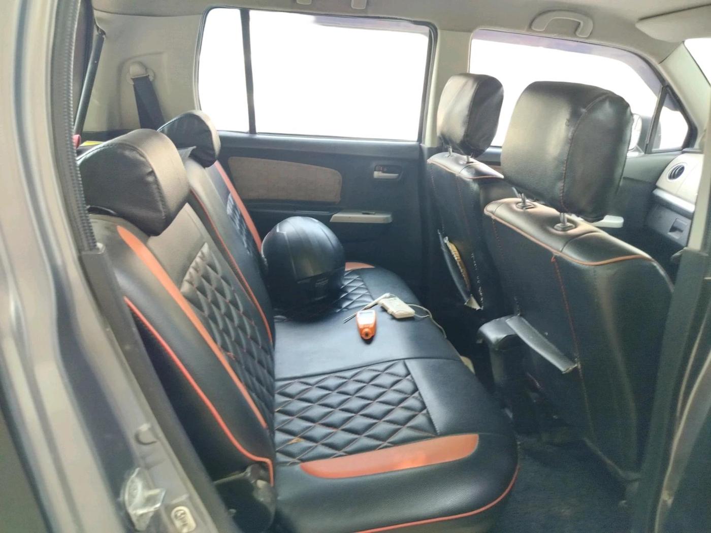 2015 Maruti Wagon R 1.0 VXI, CNG, Manual, 1,15,877 km, interior