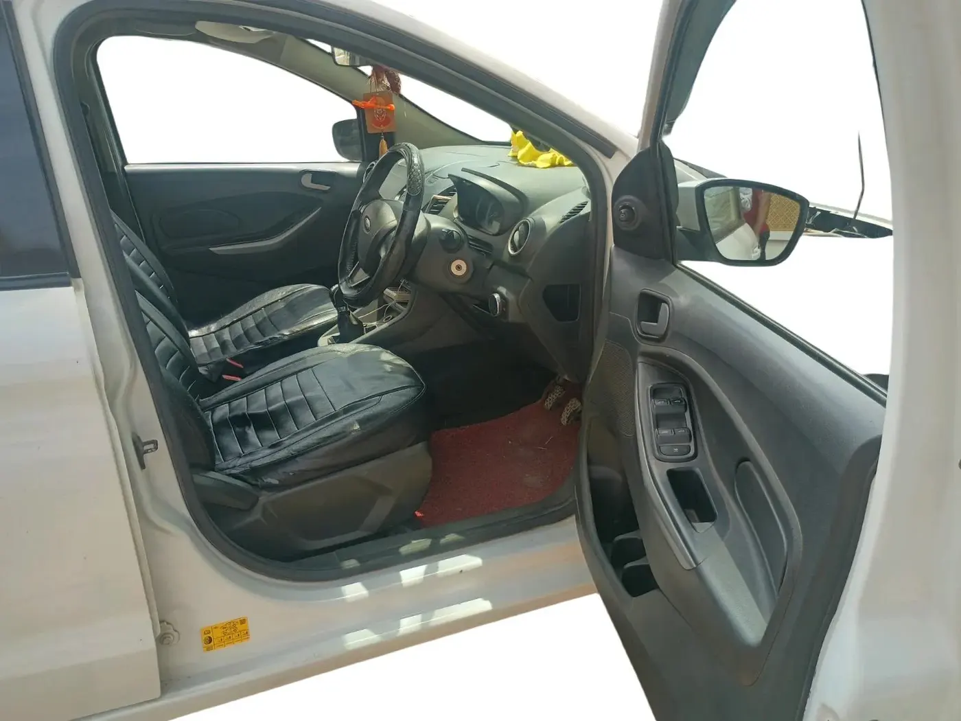 2017 Ford New Figo TREND 1.5L DIESEL, Diesel, Manual, 1,31,725 km, interior