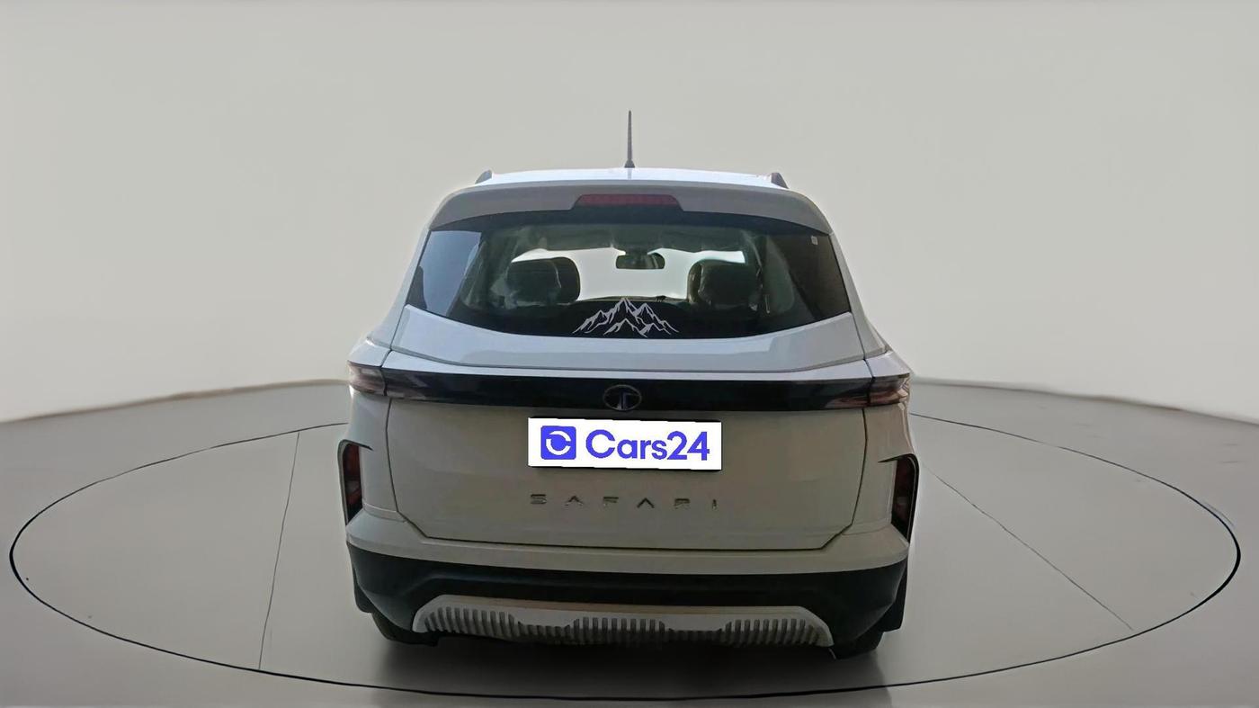 2024 Tata Safari SMART (O), Diesel, Manual, 8,343 km, exterior