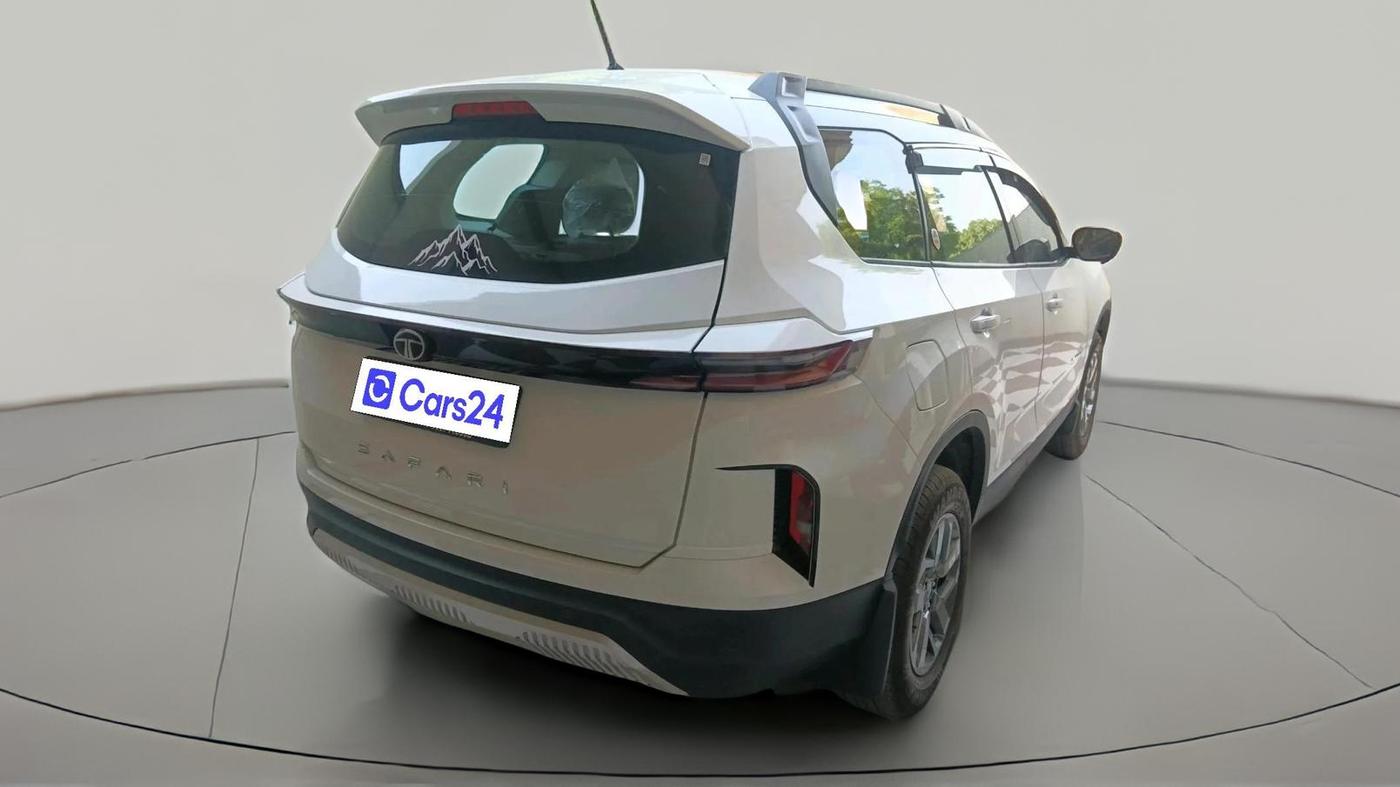 2024 Tata Safari SMART (O), Diesel, Manual, 8,343 km, exterior
