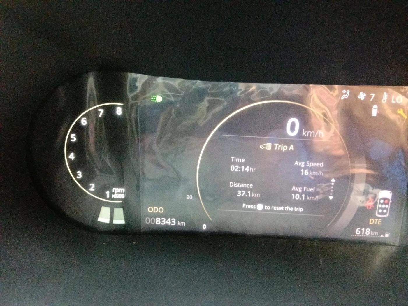 2024 Tata Safari SMART (O), Diesel, Manual, 8,343 km, interior