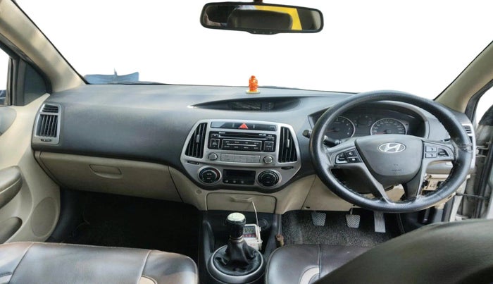 2012 Hyundai i20 SPORTZ 1.2, CNG, Manual, 74,690 km, interior