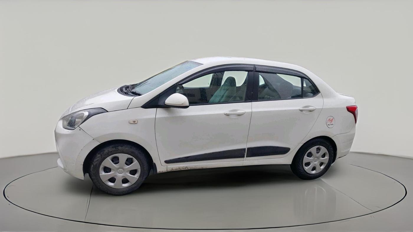 2016 Hyundai Xcent BASE 1.2, CNG, Manual, 1,00,101 km, exterior
