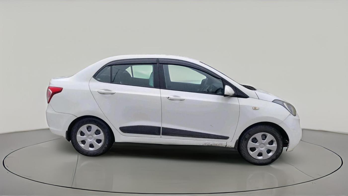 2016 Hyundai Xcent BASE 1.2, CNG, Manual, 1,00,101 km, exterior
