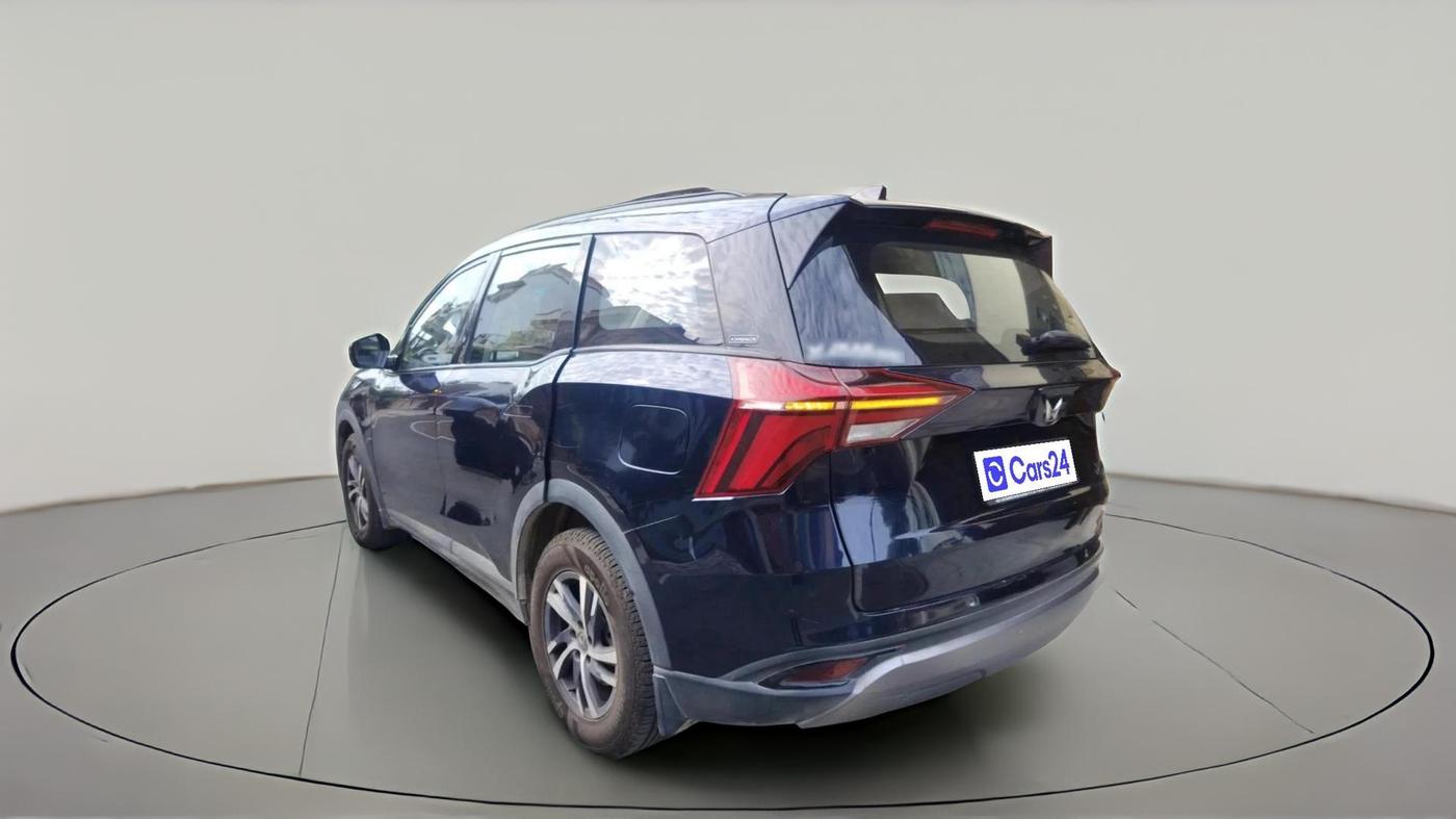2022 Mahindra XUV700 AX 5 P AT 5 STR, Petrol, Automatic, 57,981 km, exterior