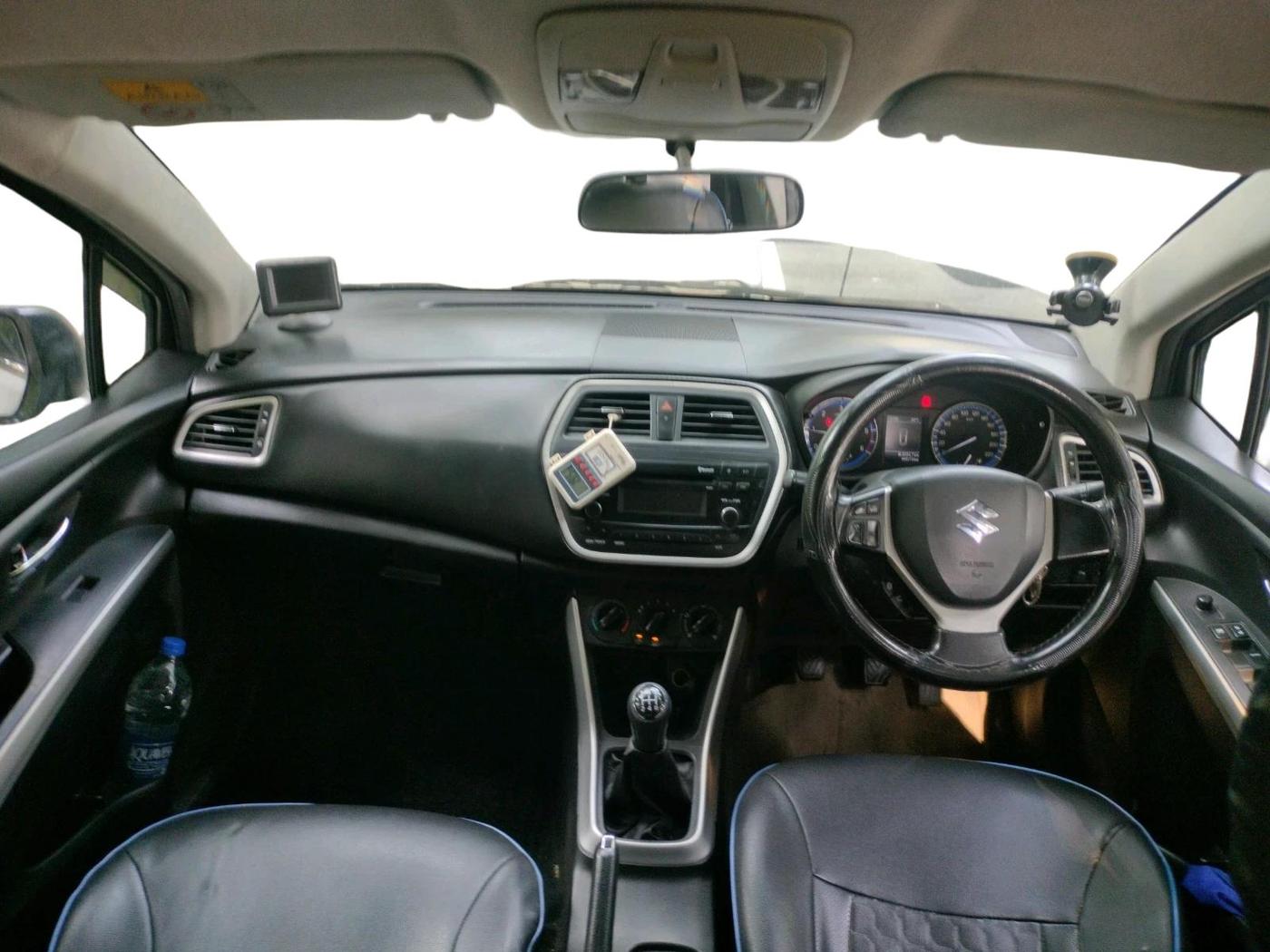 2017 Maruti S Cross DELTA 1.3, Diesel, Manual, 99,073 km, interior