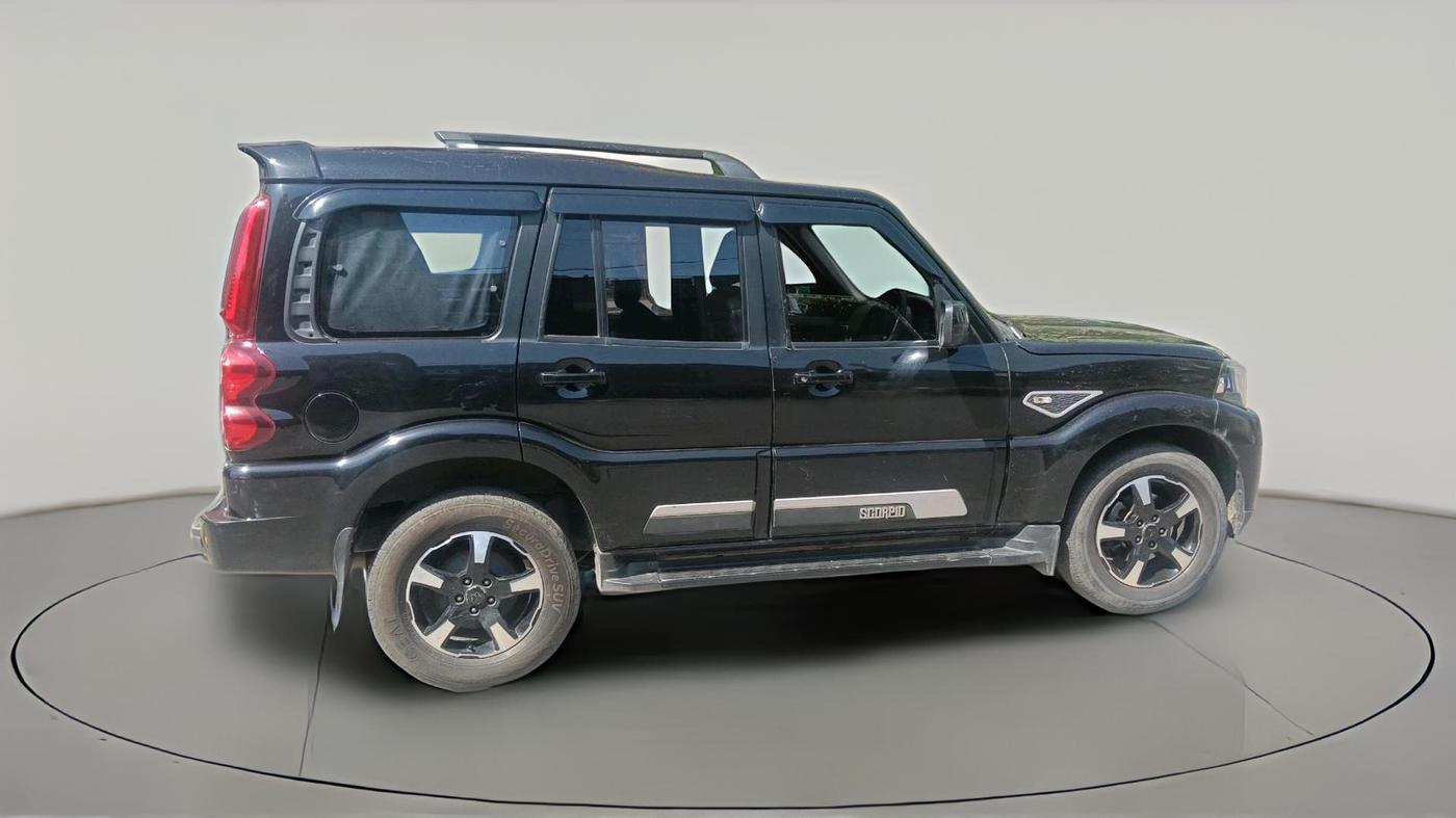 2023 Mahindra SCORPIO CLASSIC S11 7STR, Diesel, Manual, 84,000 km, exterior