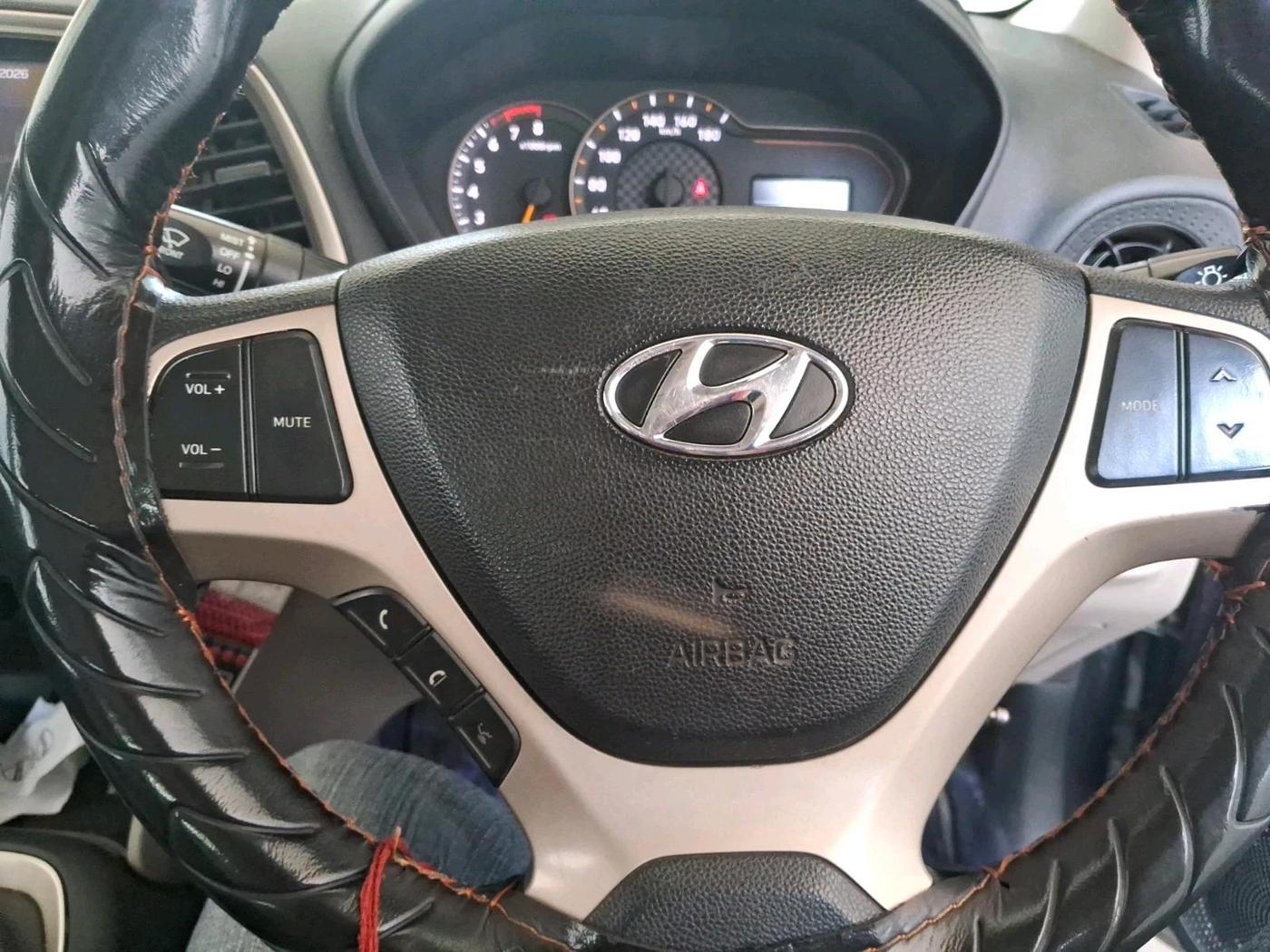 2020 Hyundai NEW SANTRO SPORTZ MT, Petrol, Manual, 86,417 km, interior