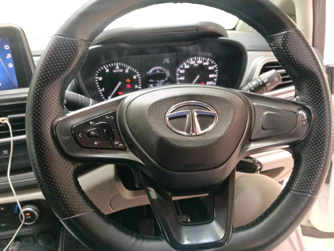 2022 Tata ALTROZ XM PLUS DIESEL, Diesel, Manual, 77,841 km, interior