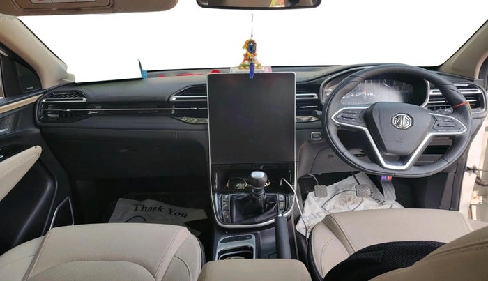 2025 MG HECTOR SHARP PRO 1.5 TURBO MT PETROL, Petrol, Manual, 6,068 km, interior