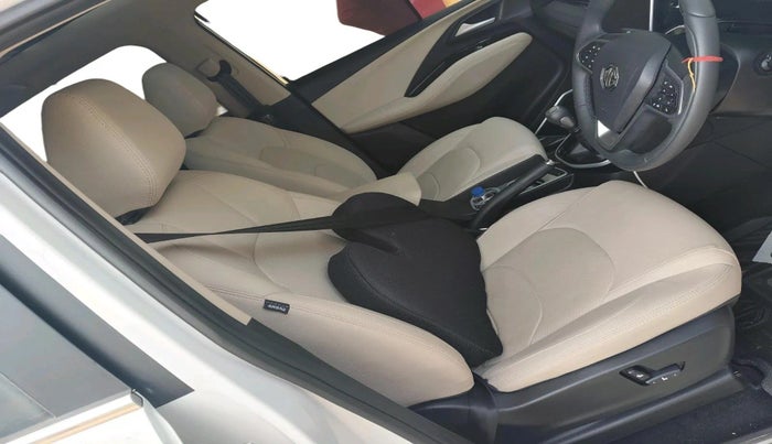 2025 MG HECTOR SHARP PRO 1.5 TURBO MT PETROL, Petrol, Manual, 6,068 km, interior