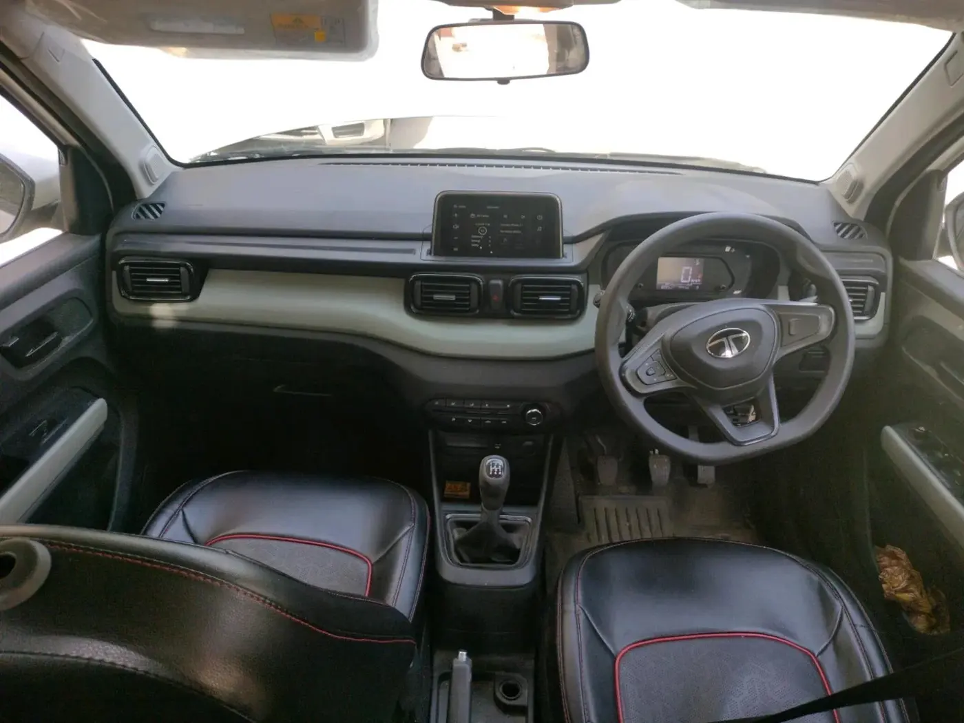2024 Tata PUNCH ADVENTURE MT, Petrol, Manual, 8,297 km, interior