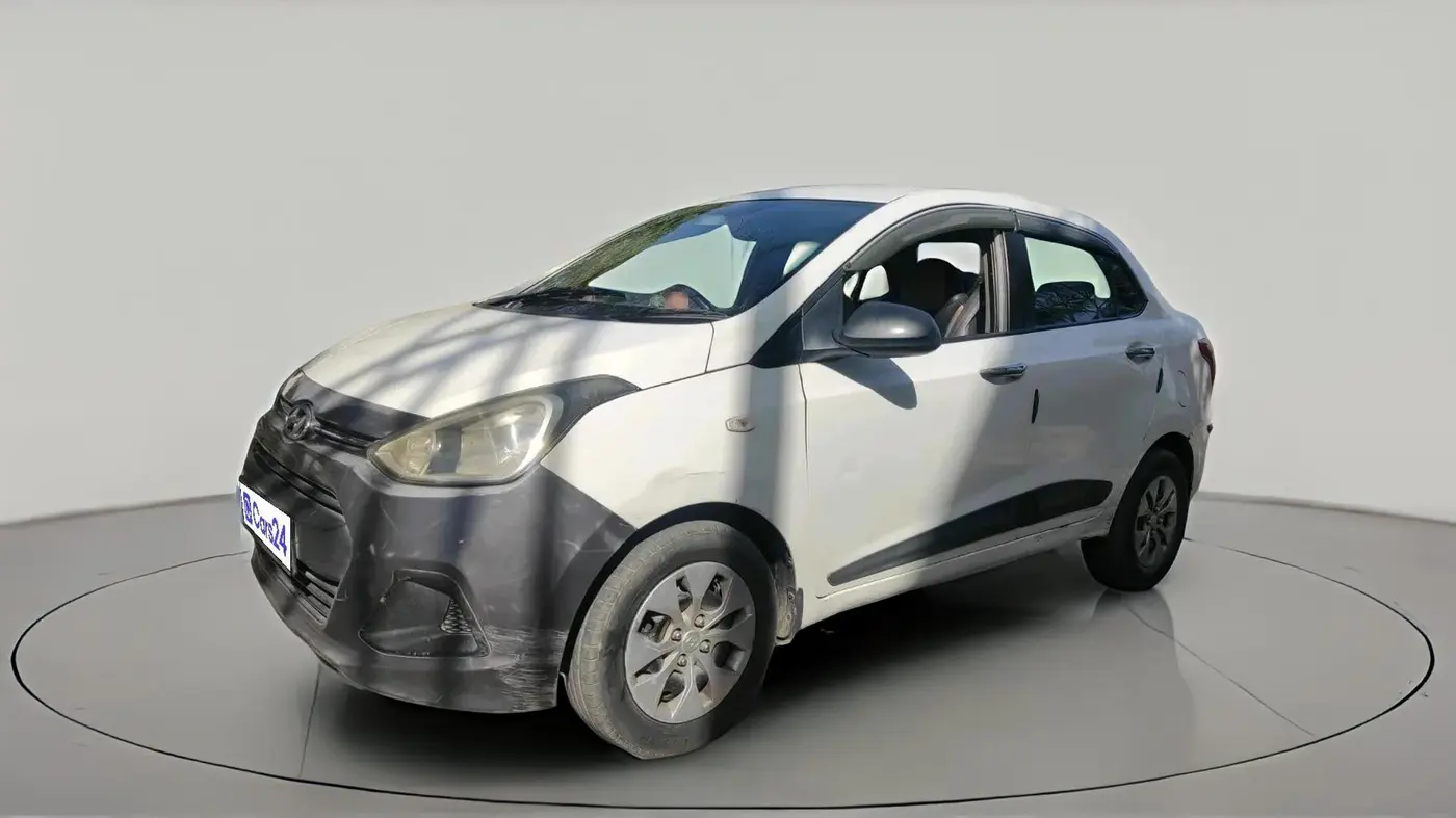 2015 Hyundai Xcent BASE 1.1, Diesel, Manual, 1,76,932 km, exterior