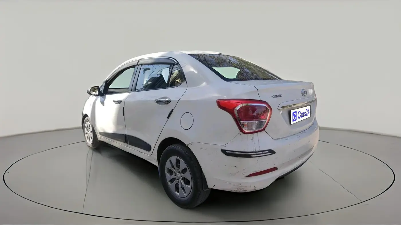 2015 Hyundai Xcent BASE 1.1, Diesel, Manual, 1,76,932 km, exterior