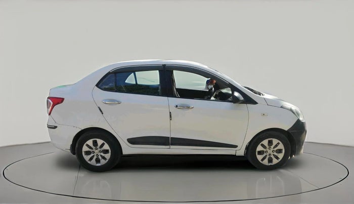 2015 Hyundai Xcent BASE 1.1, Diesel, Manual, 1,76,932 km, exterior