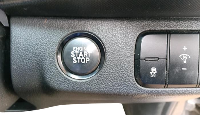 2021 Hyundai VENUE SX 1.5 (O) EXECUTIVE CRDI, Diesel, Manual, 67,254 km, interior