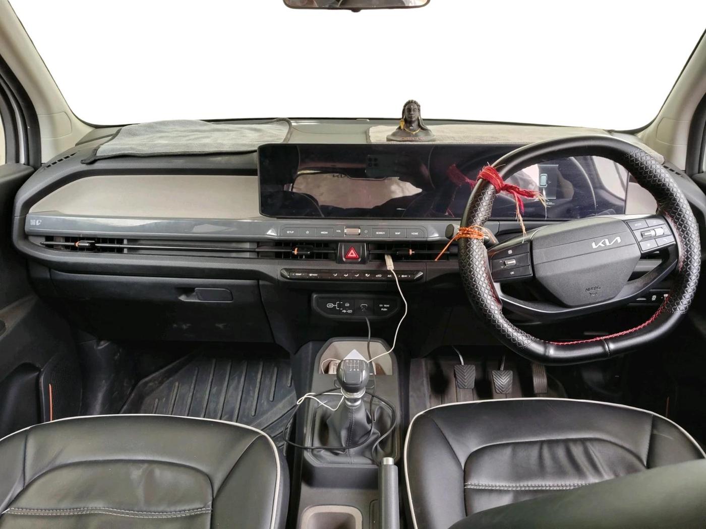 2025 KIA SONET HTK 1.2 PETROL MT, Petrol, Manual, 39,838 km, interior