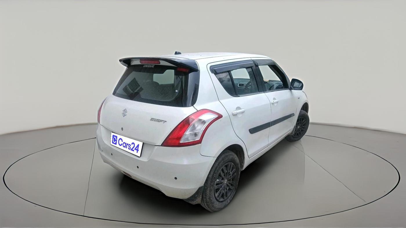 2016 Maruti Swift VXI, CNG, Manual, 89,784 km, exterior