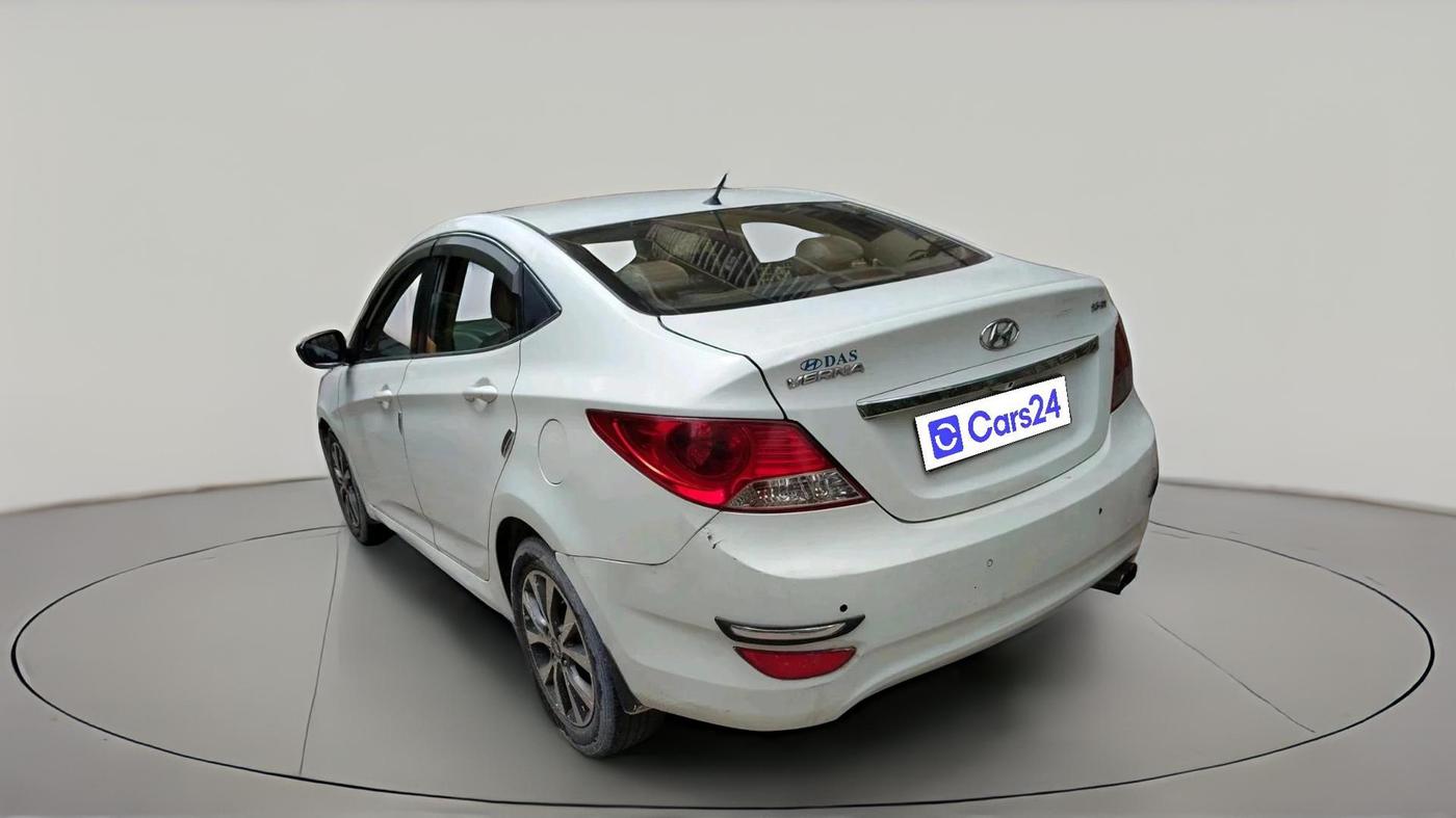 2013 Hyundai Verna FLUIDIC 1.6 CRDI SX, Diesel, Manual, 1,17,805 km, exterior