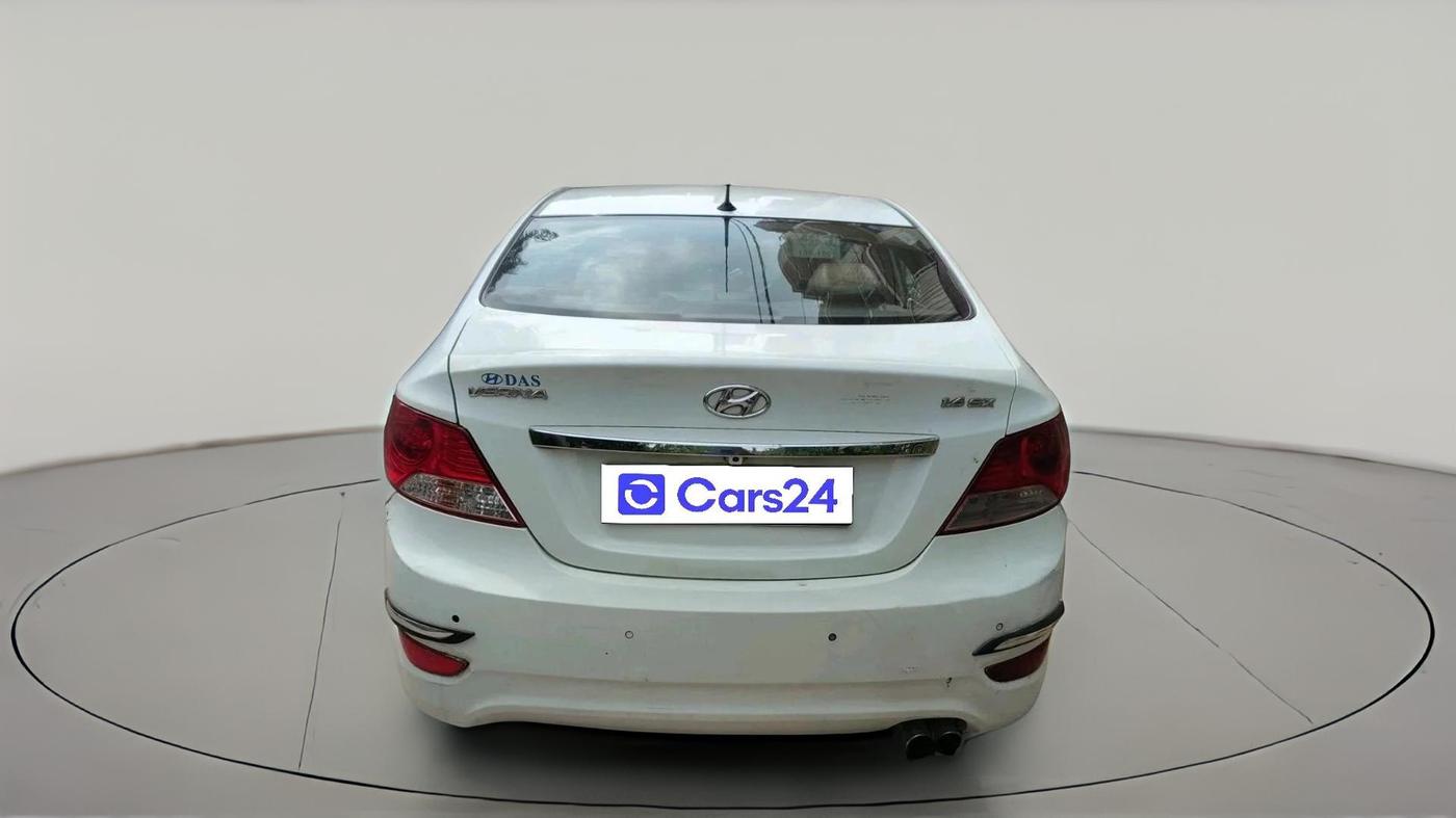 2013 Hyundai Verna FLUIDIC 1.6 CRDI SX, Diesel, Manual, 1,17,805 km, exterior