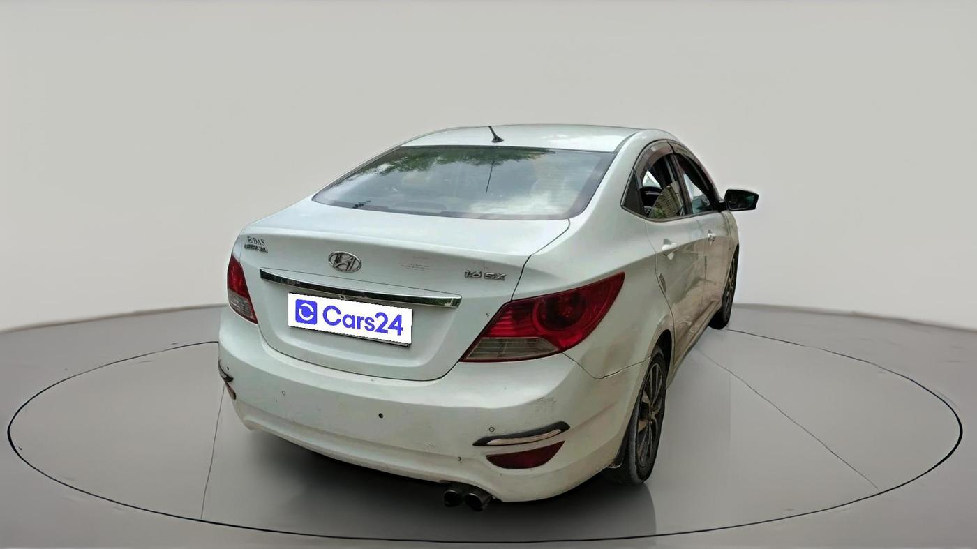 2013 Hyundai Verna FLUIDIC 1.6 CRDI SX, Diesel, Manual, 1,17,805 km, exterior