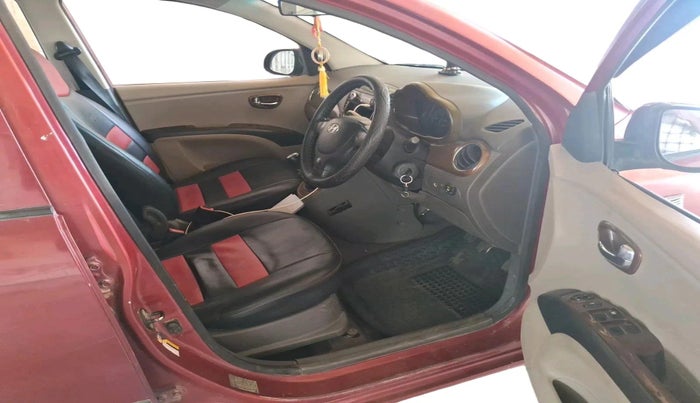 2012 Hyundai i10 MAGNA 1.2, CNG, Manual, 1,02,336 km, interior