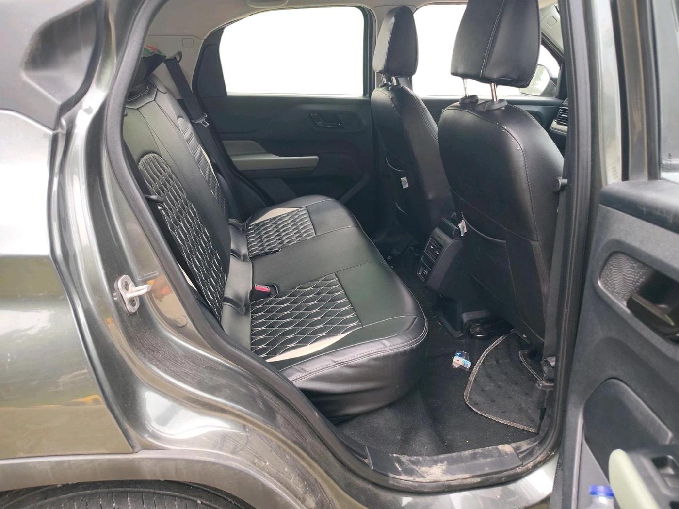 2025 Tata PUNCH ADVENTURE MT, Petrol, Manual, 10,110 km, interior