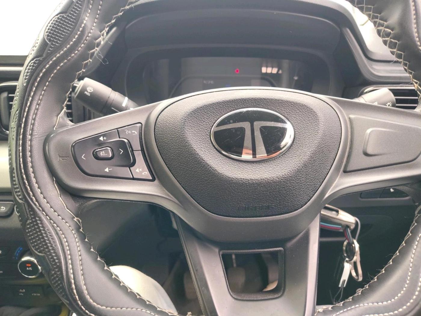 2025 Tata PUNCH ADVENTURE MT, Petrol, Manual, 10,110 km, interior