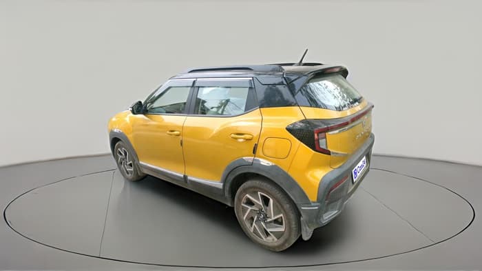2024 Mahindra XUV 3XO AX7 1.2 TGDi AT, Petrol, Automatic, 4,178 km, exterior