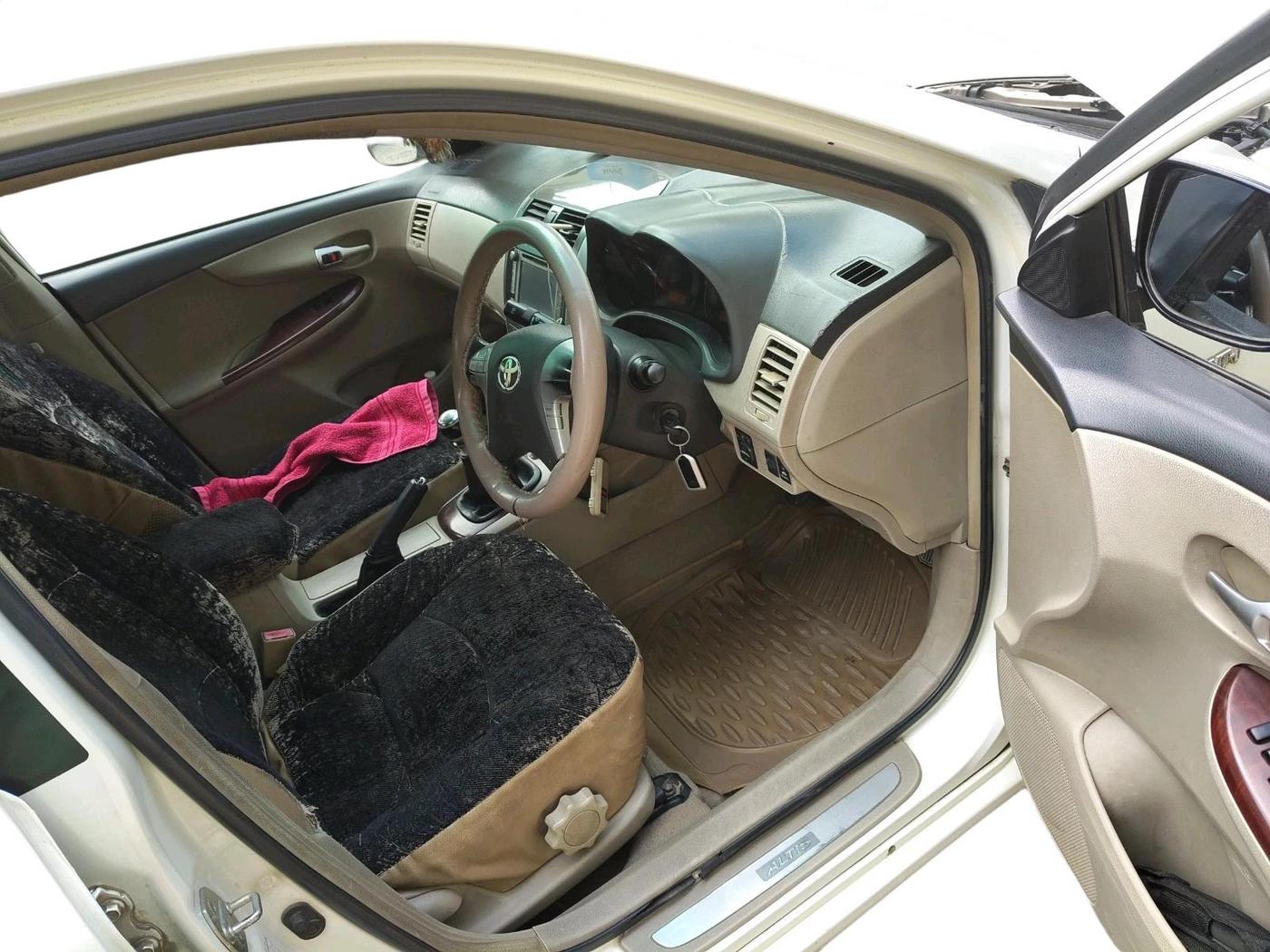 2011 Toyota Corolla Altis G PETROL, Petrol, Manual, 98,112 km, interior