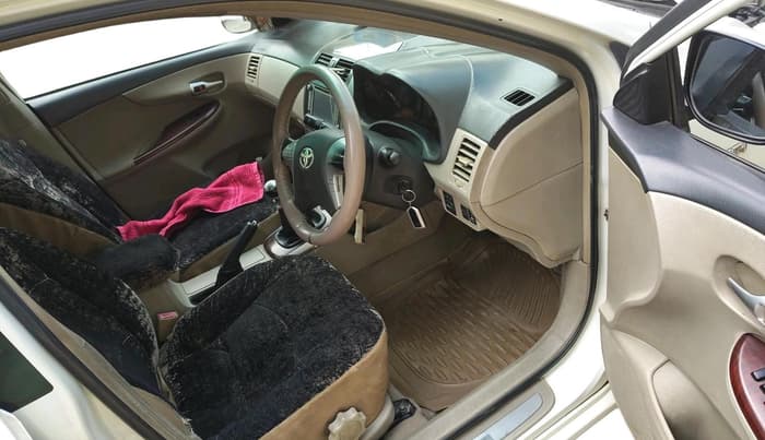 2011 Toyota Corolla Altis G PETROL, Petrol, Manual, 98,112 km, interior