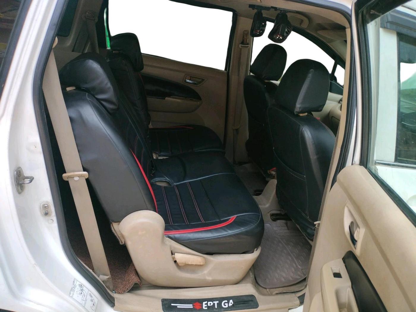 2013 Maruti Ertiga VXI, CNG, Manual, 1,53,365 km, interior