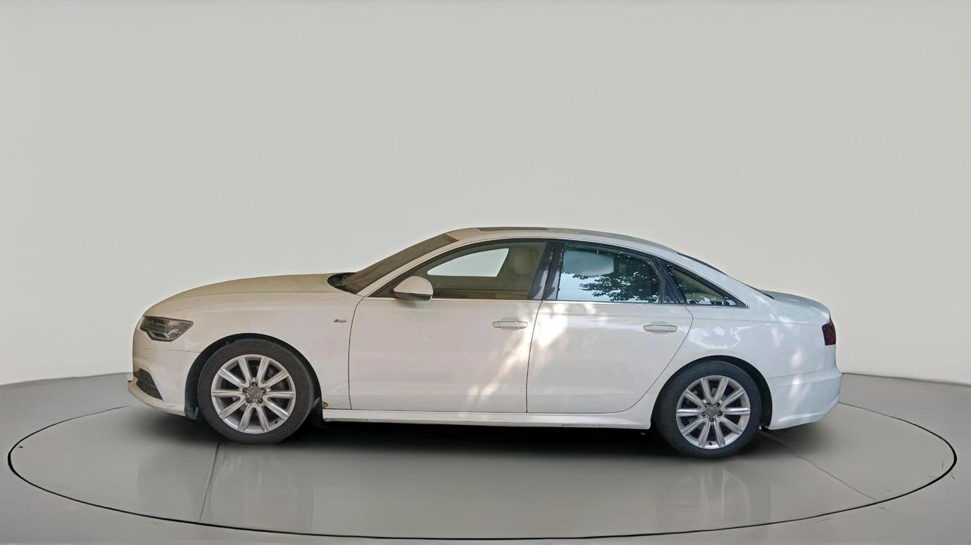 2015 Audi A6 35 TDI S LINE, Diesel, Automatic, 1,12,129 km, exterior