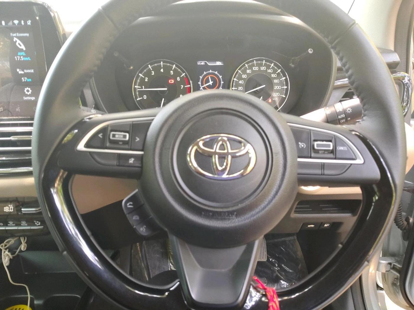 2024 Toyota Glanza V, Petrol, Manual, 2,977 km, interior