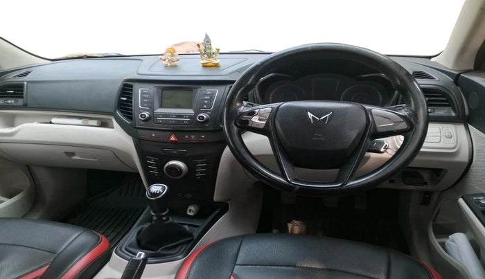 2023 Mahindra XUV300 W6 1.5 Diesel, Diesel, Manual, 83,376 km, interior