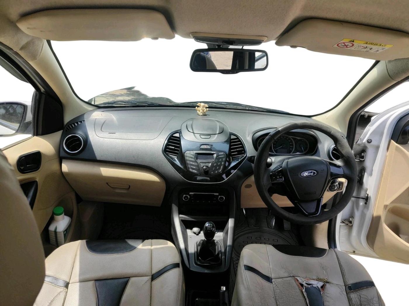 2017 Ford Figo Aspire TITANIUM1.5 DIESEL, Diesel, Manual, 2,26,349 km, interior