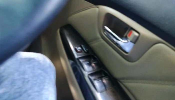 2016 Toyota Fortuner 3.0 4X2 AT, Diesel, Automatic, 1,73,986 km, interior