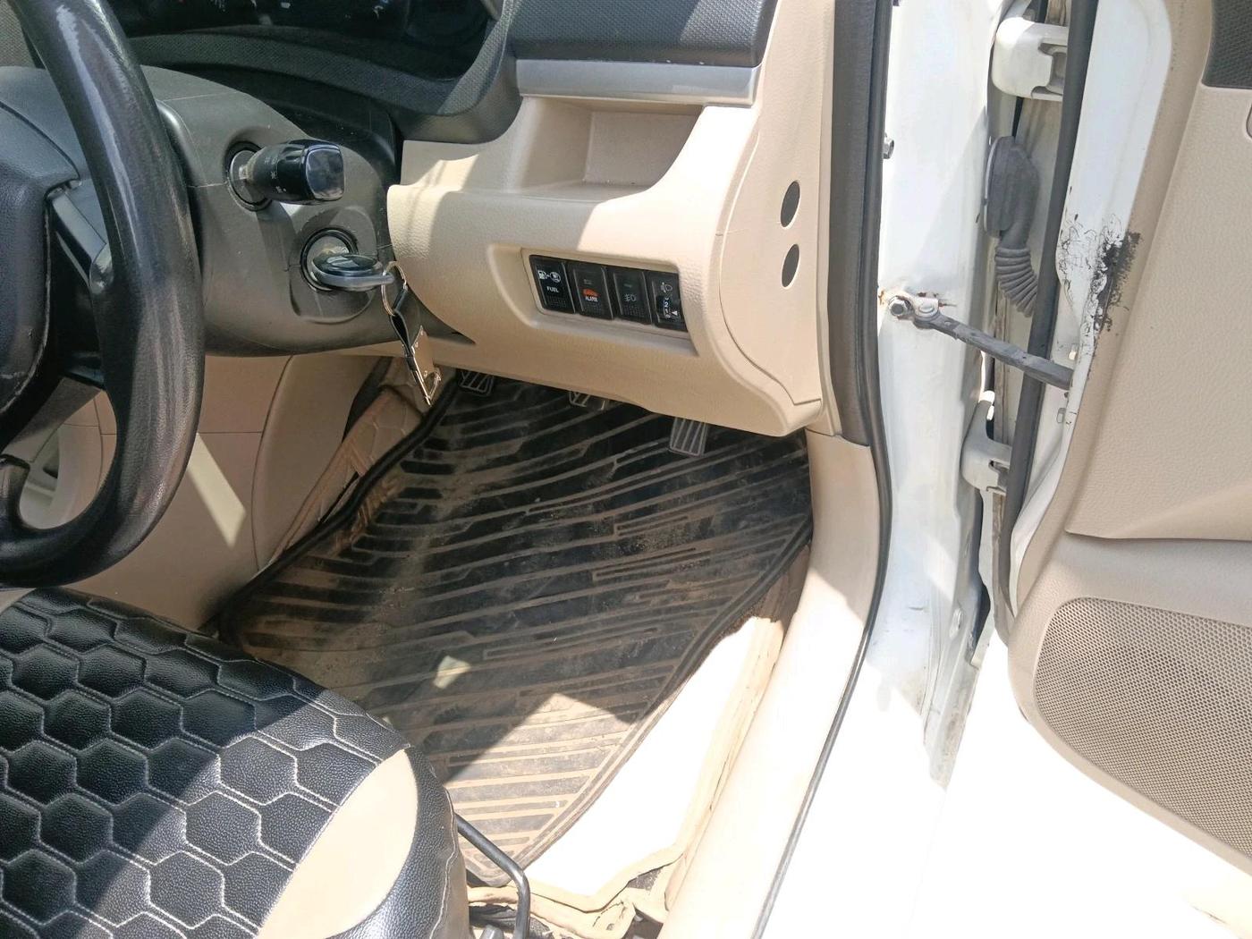 2022 Maruti Swift Dzire TOUR S-CNG (O), CNG, Manual, 70,081 km, interior