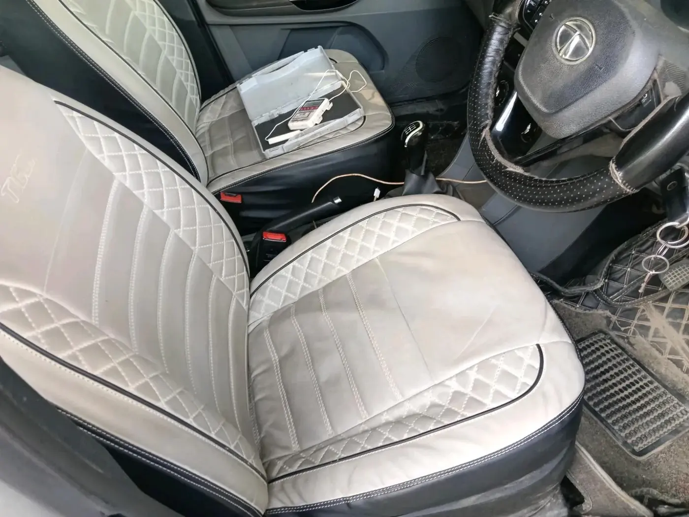 2017 Tata TIGOR XT PETROL, CNG, Manual, 1,05,934 km, interior