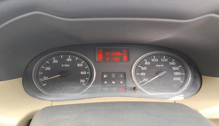 2014 Nissan Terrano XL (D), Diesel, Manual, 1,21,030 km, interior