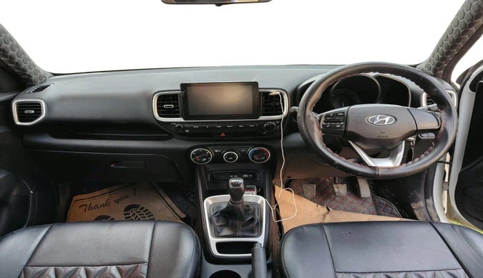 2022 Hyundai VENUE S 1.2, Petrol, Manual, 44,802 km, interior