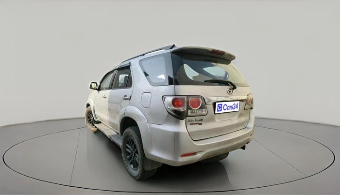 2015 Toyota Fortuner 3.0 4X2 AT, Diesel, Automatic, 1,24,828 km, exterior